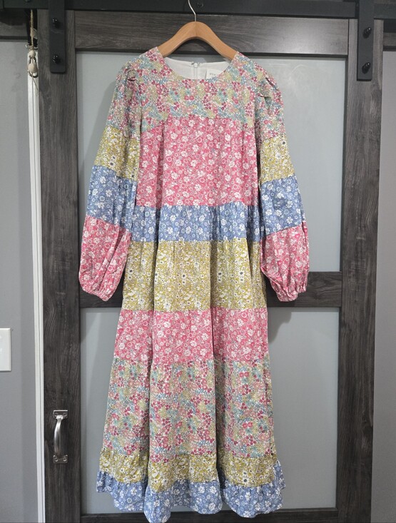 Hyacinth House Dresses & Skirts - Hyacinth House Peasant Colorblock Floral Midi Dress Tiered boho M